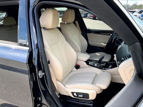 Used 2021 BMW X3 sDrive30i w/ Premium Package image 8