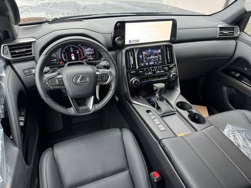 New 2025 Lexus LX 600 4WD w/ Accessory Package (2T) image 9