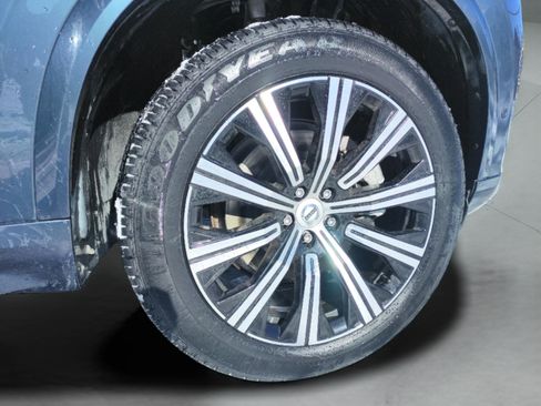 Used 2023 Volvo XC90 B5 Plus image 10