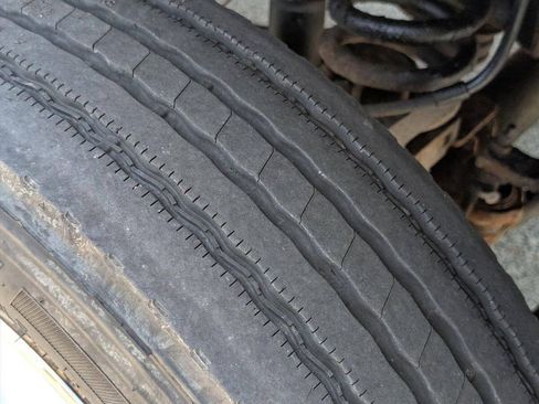 Used 2011 Ford F550 2WD Regular Cab Super Duty w/ Payload Upgrade Pkg image 19