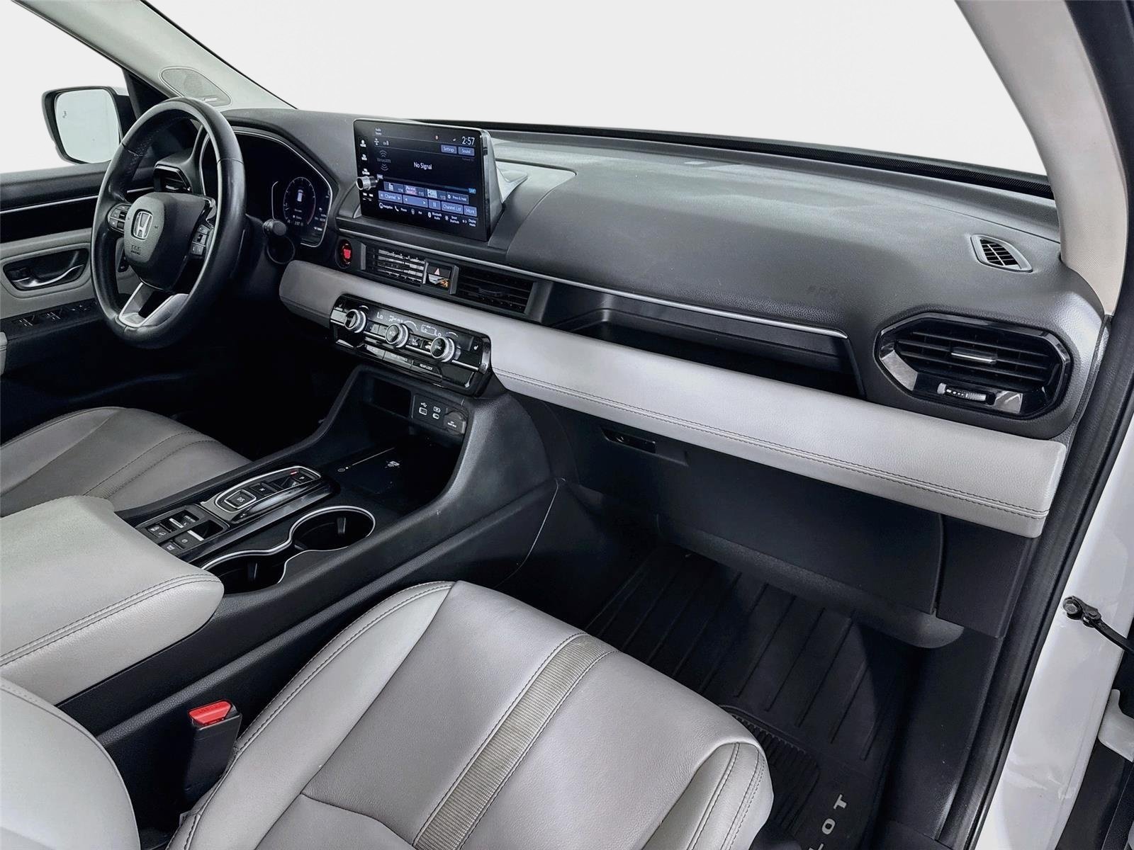 Used 2023 Honda Pilot Touring image 30