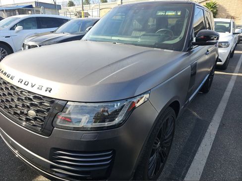 Used 2018 Land Rover Range Rover Supercharged image 1