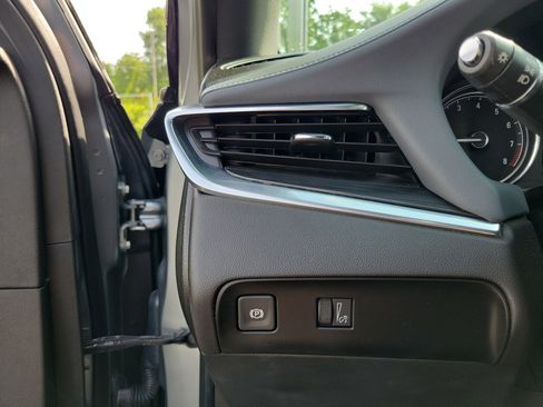 Used 2023 Buick Enclave Essence w/ Experience Buick Package image 20