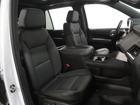 Certified 2023 Chevrolet Tahoe Z71 w/ Luxury Package image 18