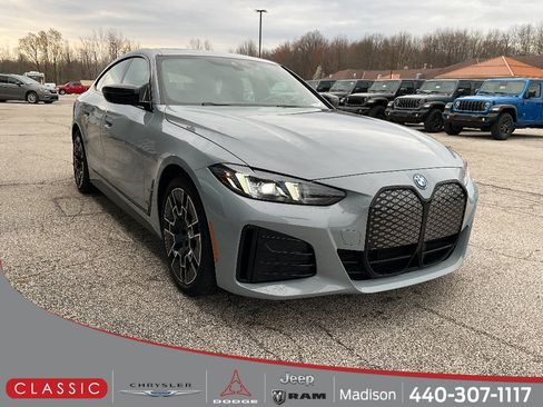 Used 2025 BMW i4 xDrive40i w/ M Sport Package AWD/4WD image 1