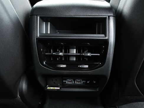 Used 2024 Jeep Grand Cherokee Limited w/ Black Appearance Package RWD image 31