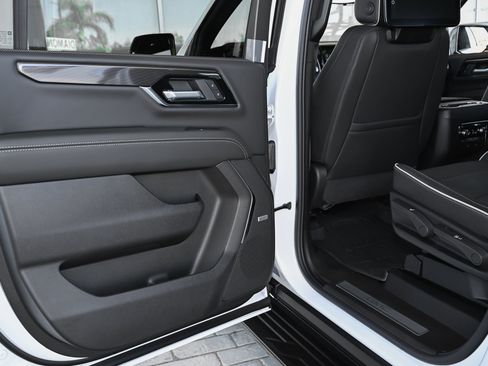 New 2026 GMC Yukon XL Elevation w/ Elevation Premium Package image 43