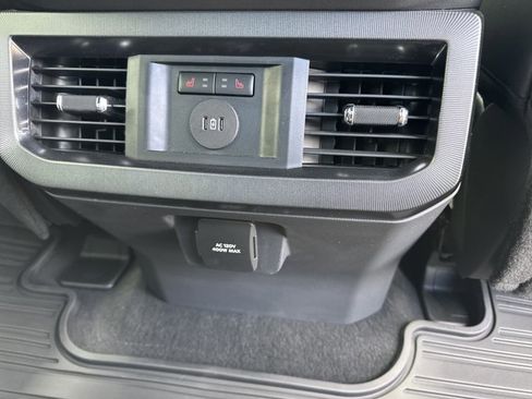 Certified 2026 Ford F250 Platinum AWD/4WD image 3