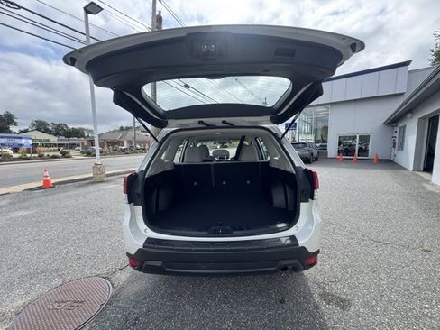 Used 2020 Subaru Forester w/ Alloy Wheel Package image 11
