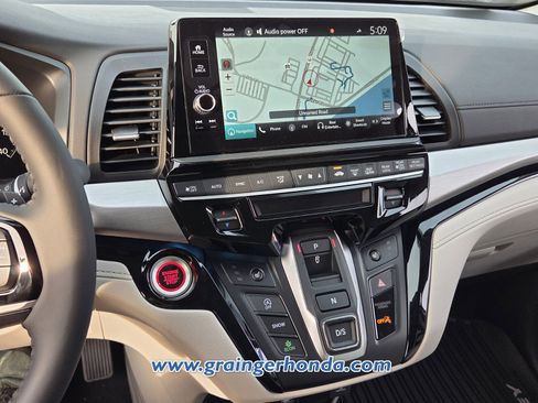 New 2026 Honda Odyssey Touring image 14