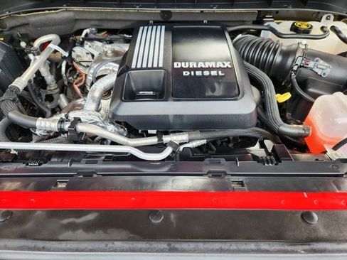 Used 2023 Chevrolet Silverado 1500 LT Trail Boss image 31