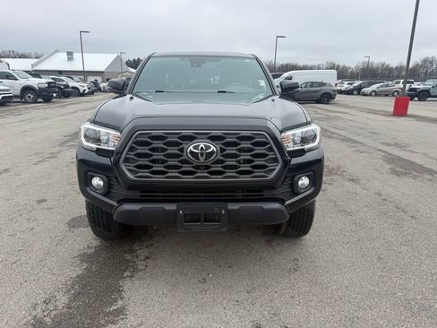 Used 2023 Toyota Tacoma TRD Off-Road w/ Advanced Technology Package image 2