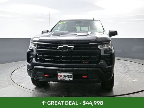 Used 2024 Chevrolet Silverado 1500 LT Trail Boss w/ Convenience Package II AWD/4WD image 8