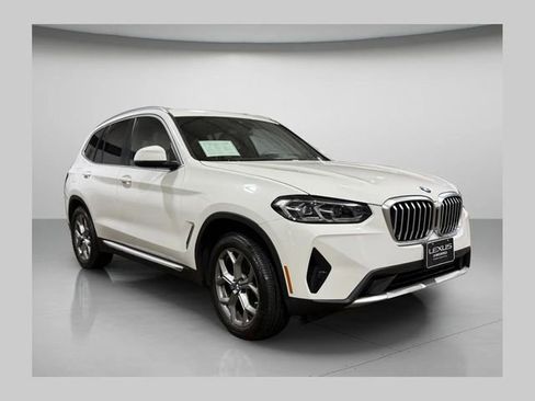 Used 2024 BMW X3 xDrive30i AWD/4WD image 1