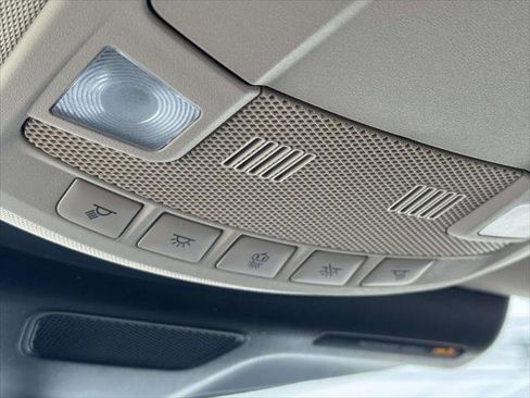 Used 2022 Lincoln Nautilus Standard image 28