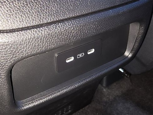 Certified 2025 Honda Pilot Sport image 18