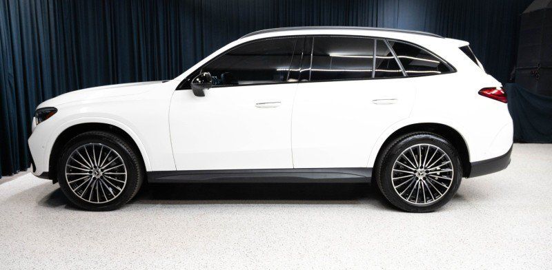 Certified 2026 Mercedes-Benz GLC 300 image 8