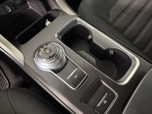 Used 2018 Ford Fusion SE w/ Fusion SE Technology Package FWD image 22