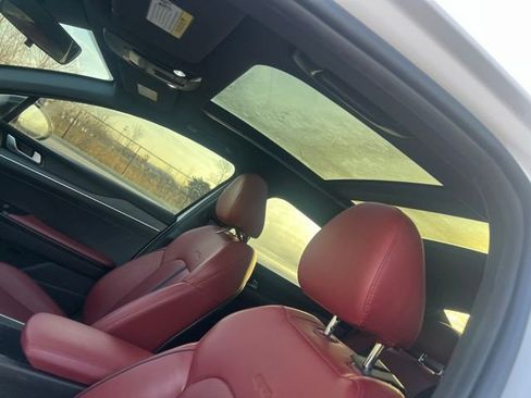 Used 2023 Kia K5 GT-Line image 35