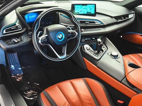 Used 2019 BMW i8 Coupe image 11