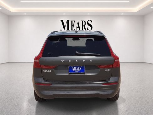 Used 2022 Volvo XC60 B5 Momentum AWD/4WD image 5