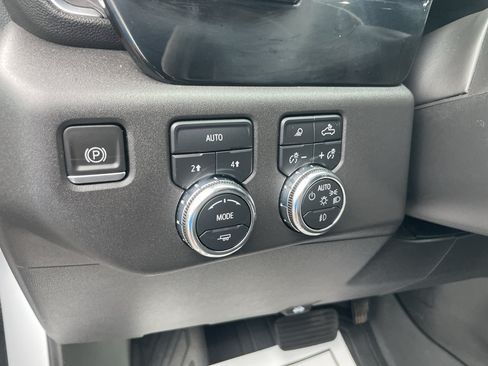 Certified 2023 GMC Sierra 1500 SLT w/ SLT Premium Package AWD/4WD image 19
