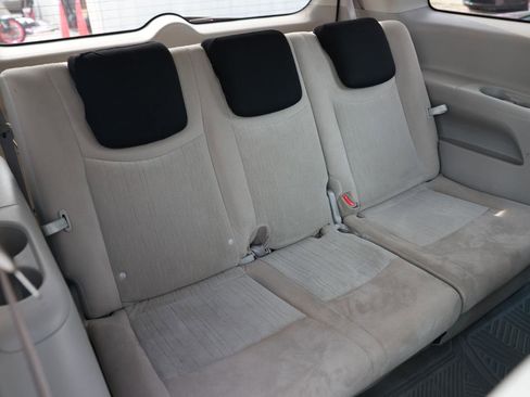 Used 2017 Nissan Quest SV FWD image 19