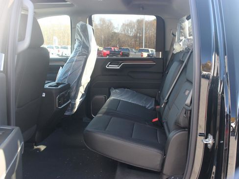 New 2026 GMC Sierra 2500 Denali w/ Denali Reserve Package image 12