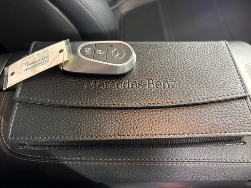 Used 2025 Mercedes-Benz C 300 C 300 image 41