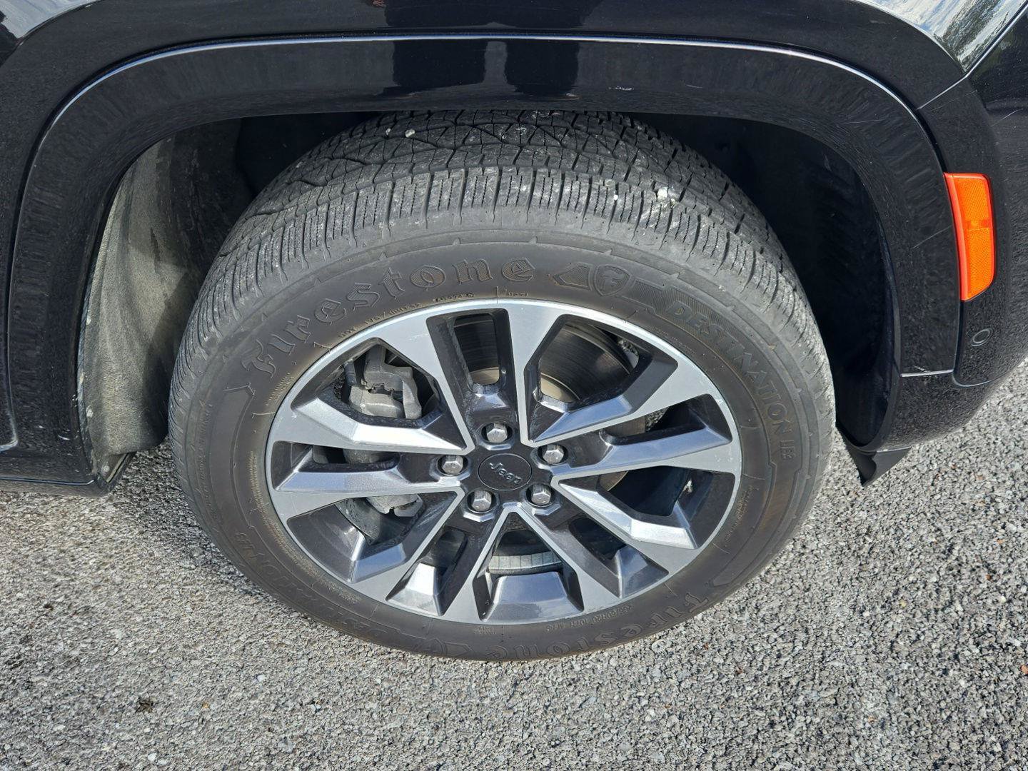 Used 2021 Jeep Grand Cherokee L Overland w/ Luxury Tech Group IV AWD/4WD image 9