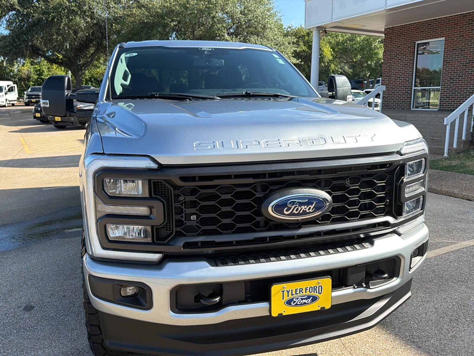 Used 2024 Ford F250 Lariat w/ Sport Appearance Package AWD/4WD image 3