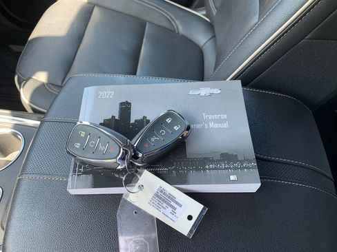 Used 2022 Chevrolet Traverse Premier w/ Redline Edition image 9