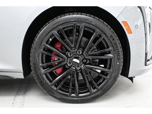 New 2026 Cadillac CT5 V w/ LPO, ONYX Package AWD/4WD image 8