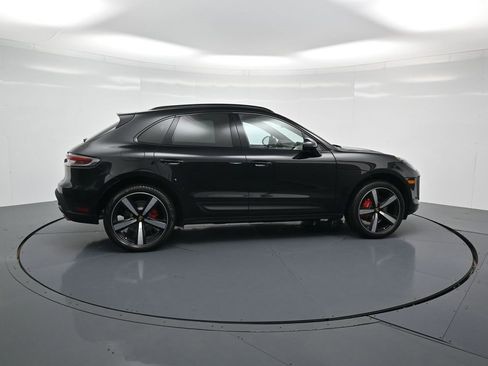 Certified 2025 Porsche Macan S image 29