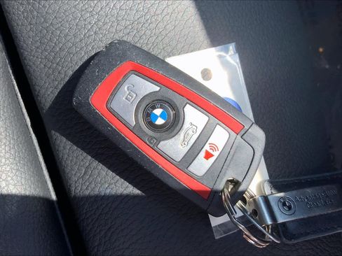 Used 2018 BMW 330i Sedan image 14