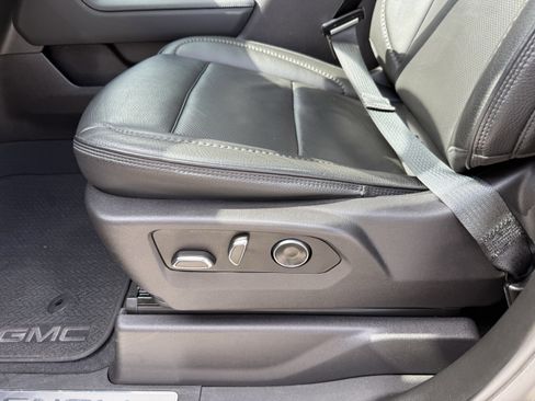 Used 2024 GMC Sierra 1500 Denali w/ Denali Reserve Package image 27