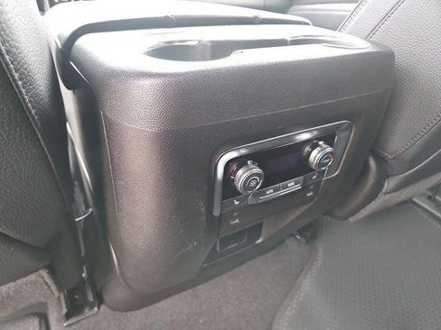 Used 2025 GMC Yukon XL Denali RWD image 21