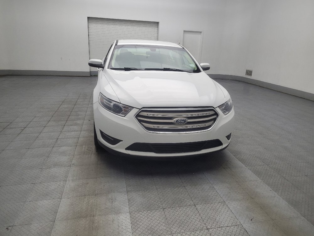 Used 2018 Ford Taurus SEL w/ Equipment Group 201A FWD image 14