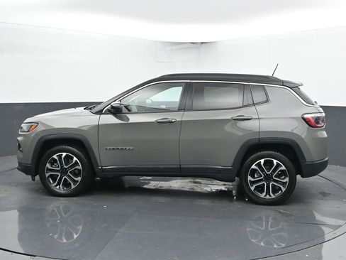 Used 2024 Jeep Compass Limited image 8