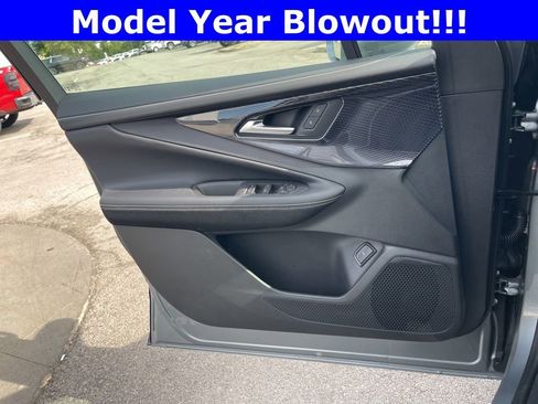 New 2024 Chevrolet Blazer EV LT AWD/4WD image 9