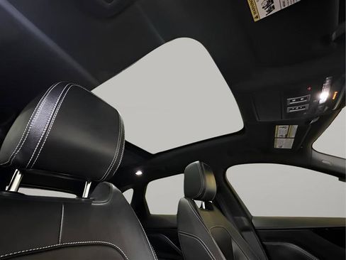Used 2017 Jaguar F-PACE R-Sport AWD/4WD image 13