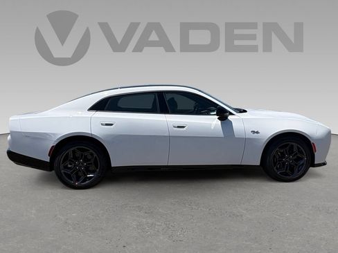 New 2026 Dodge Charger R/T AWD/4WD image 7