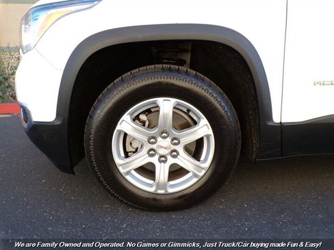 Used 2017 GMC Acadia SLE image 49