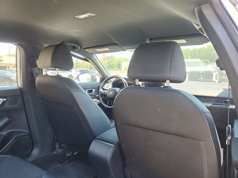 Used 2023 Honda Civic Sport image 28