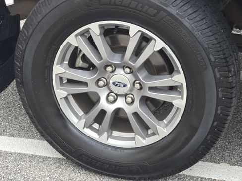 Used 2020 Ford F150 Lariat w/ Equipment Group 501A Mid AWD/4WD image 13