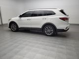 Used 2017 Hyundai Santa Fe SE image 3
