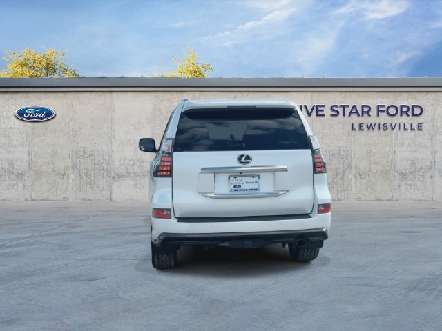 Used 2023 Lexus GX 460 Luxury w/ Sport Design Package AWD/4WD image 7