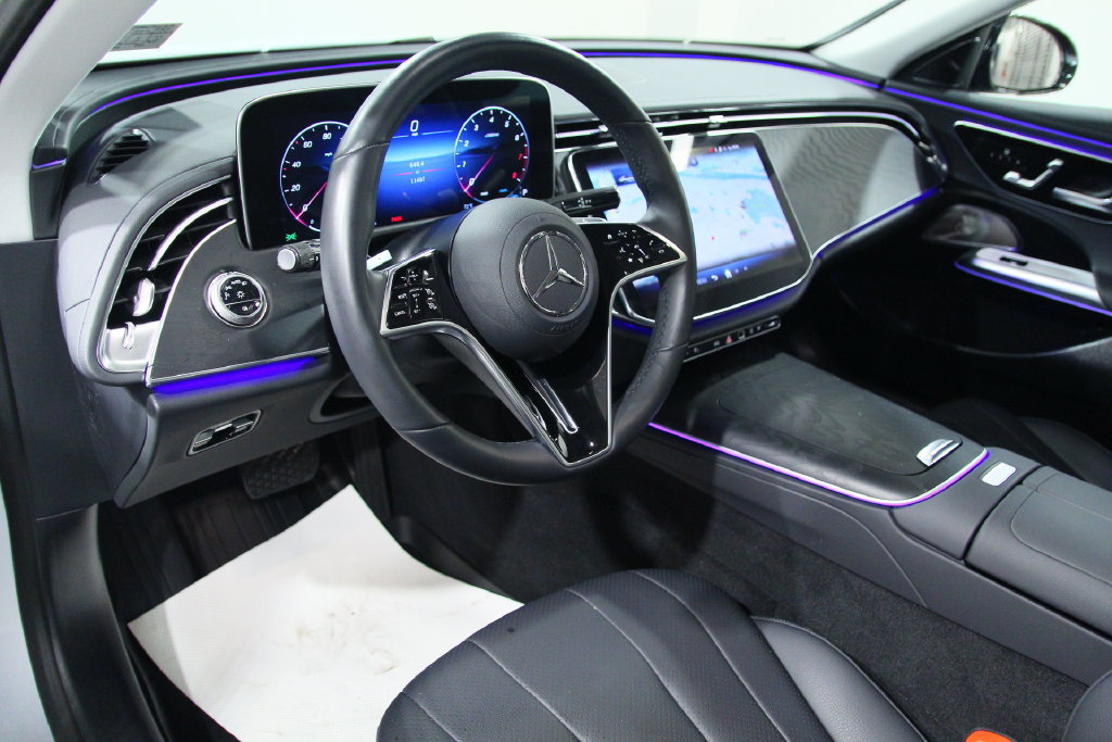 Used 2026 Mercedes-Benz E 350 4MATIC Sedan image 5