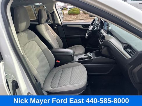 Used 2022 Ford Escape SE w/ Cold Weather Package image 10