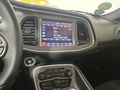 Used 2022 Dodge Challenger R/T Scat Pack w/ Shaker Package image 22